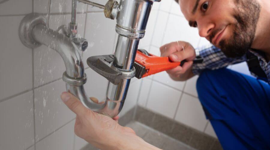 Professional same day plumber services in Prairieburg, IA